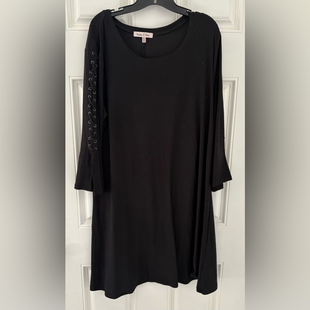 Black Lace-Up Sleeve Dress